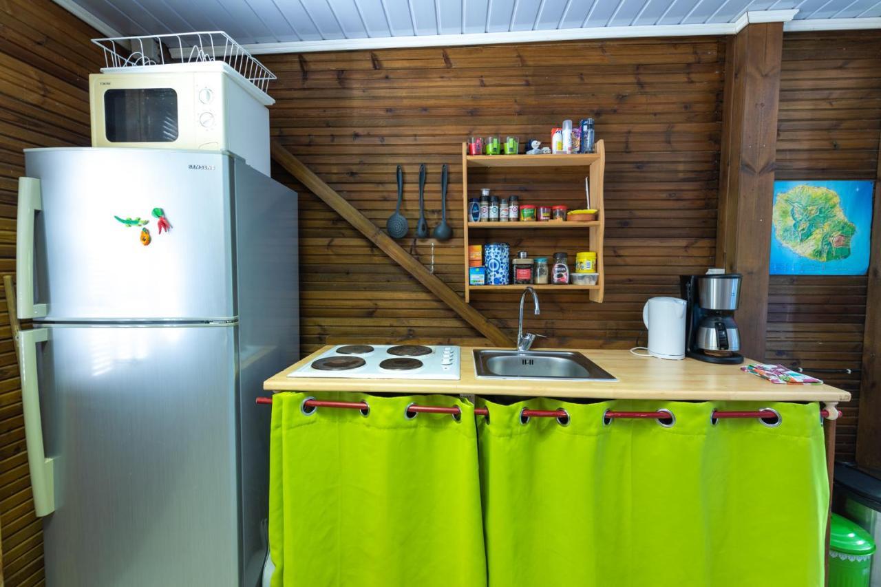 Chez Seb & Klo Hotel Desbassyns Екстериор снимка